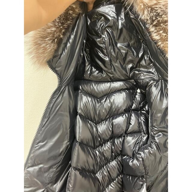 MONCLER(モンクレール)のFULMARUS フルマラス ブルーフロストフォックスファーフー レディースのジャケット/アウター(ダウンコート)の商品写真