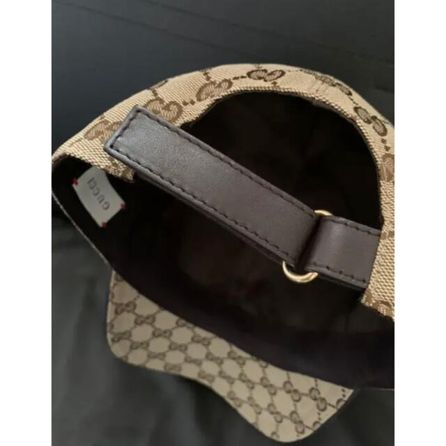 Gucci(グッチ)のGUCCI 人気　キャップ　美品 レディースの帽子(キャップ)の商品写真