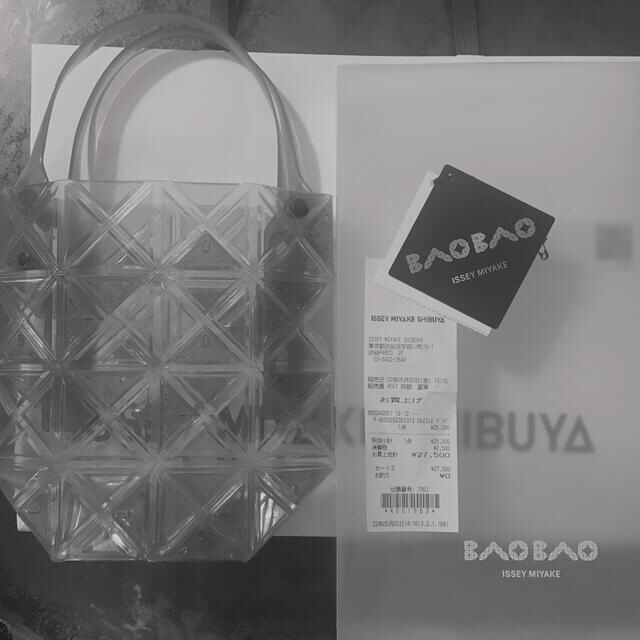 BaoBaoIsseyMiyake(バオバオイッセイミヤケ)のBAOBAO DAZZLE BB22AG851 gray レディースのバッグ(ハンドバッグ)の商品写真