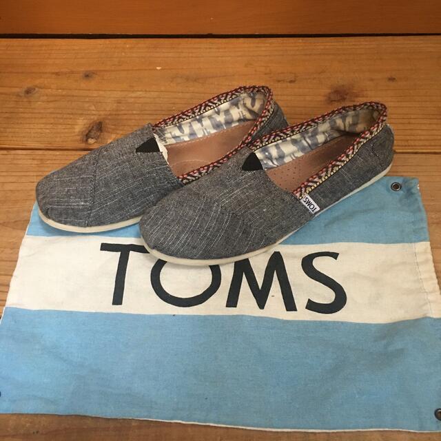TOMS(トムズ)のTOMS24〜24.5㎝ レディースの靴/シューズ(スリッポン/モカシン)の商品写真