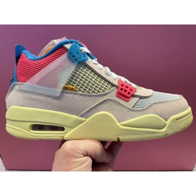 UNION × NIKE AIR JORDAN 4　”GUAVA"