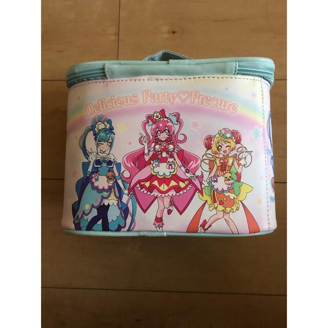 デリシャスパーティ♡プリキュア　バニティ　ポーチ　バッグ エンタメ/ホビーのおもちゃ/ぬいぐるみ(キャラクターグッズ)の商品写真