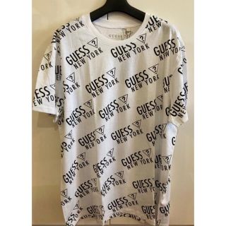 ゲス(GUESS)の新品未使用！　ゲス　GUESS Tシャツ　ホワイトM(Tシャツ/カットソー(半袖/袖なし))