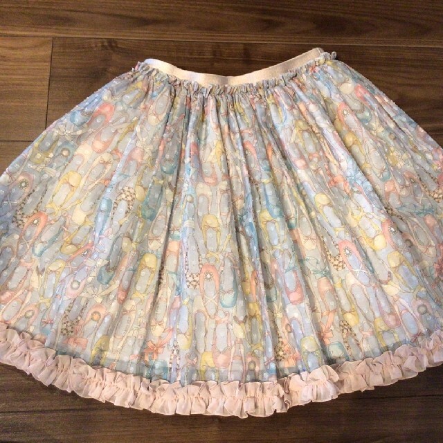 TOCCA(トッカ)のTOCCAバンビーニ👑スカート130 キッズ/ベビー/マタニティのキッズ服女の子用(90cm~)(スカート)の商品写真