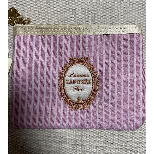 LADUREE(ラデュレ)の新品未使用　ラデュレ　ティッシュポーチ レディースのファッション小物(ポーチ)の商品写真