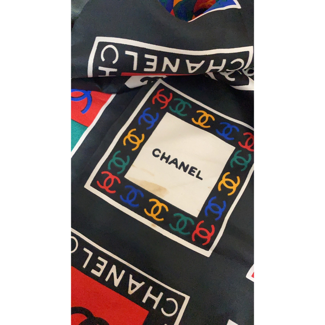 CHANEL(シャネル)のシャネル　スカーフ　インポート商品　 レディースのファッション小物(バンダナ/スカーフ)の商品写真