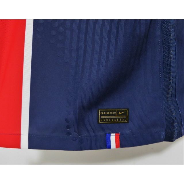 Paris Saint-Germain(パリサンジェルマン)の定価1.8万 新品 Paris Saint Germain ユニフォーム L スポーツ/アウトドアのサッカー/フットサル(ウェア)の商品写真