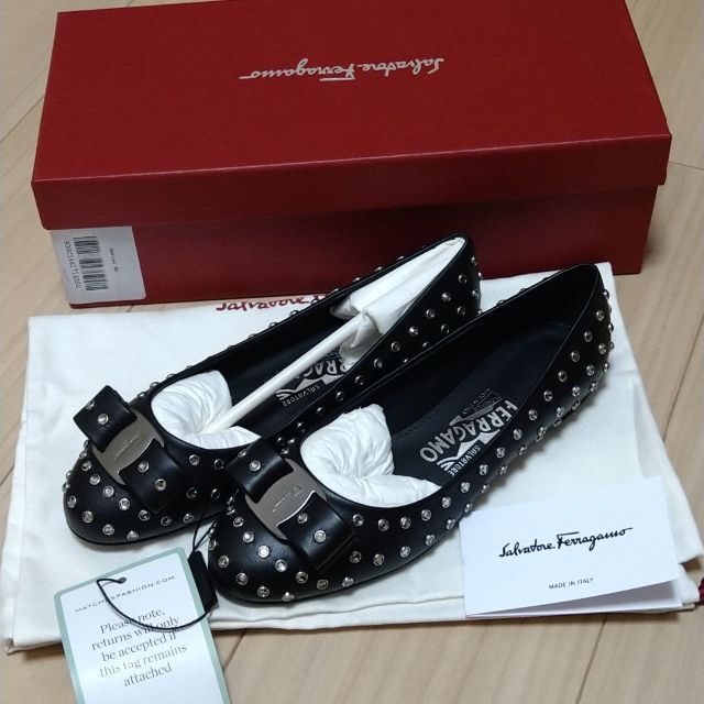 在庫国産 Salvatore Ferragamo - 新品 フェラガモ Ferragamo ヴァラ