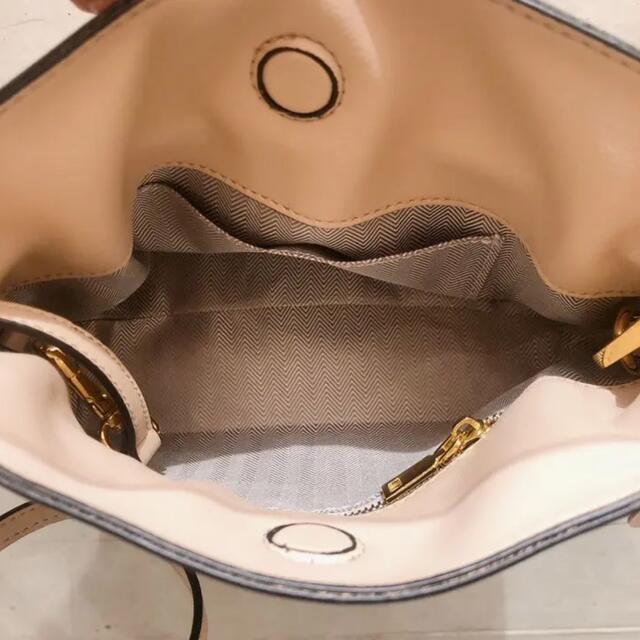 本革 mini巾着ショルダーbag レディースのバッグ(ショルダーバッグ)の商品写真