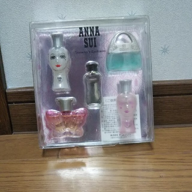 ANNA SUI(アナスイ)のANNA SUIミニ5Pセット コスメ/美容の香水(香水(女性用))の商品写真