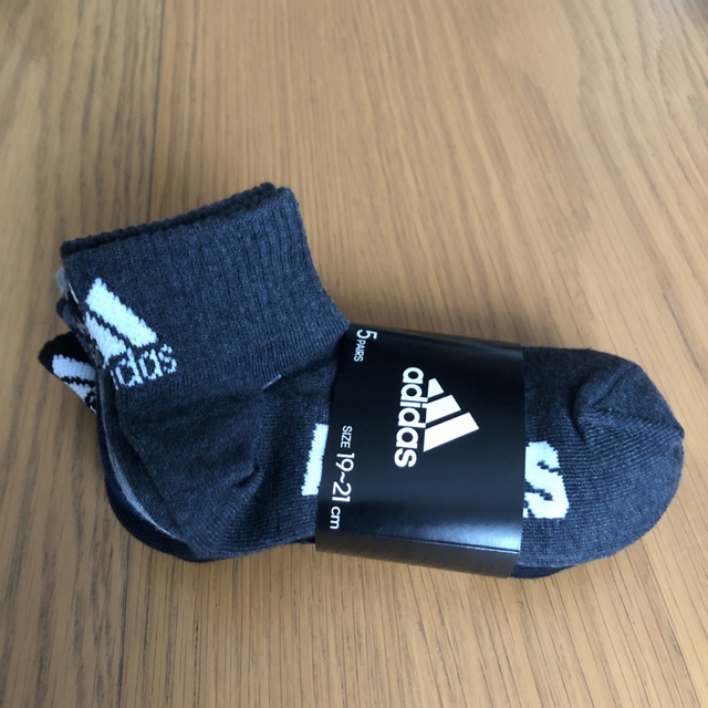 adidas(アディダス)のぺこ様専用です！　サイズ違い2セット♪ キッズ/ベビー/マタニティのこども用ファッション小物(靴下/タイツ)の商品写真