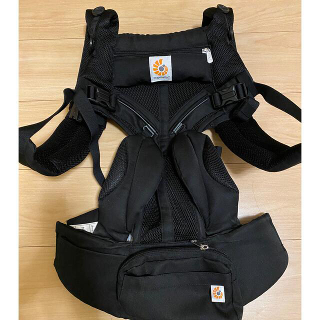 Ergobaby エルゴ ベビー オムニ クールエアー 抱っこ紐 黒の通販