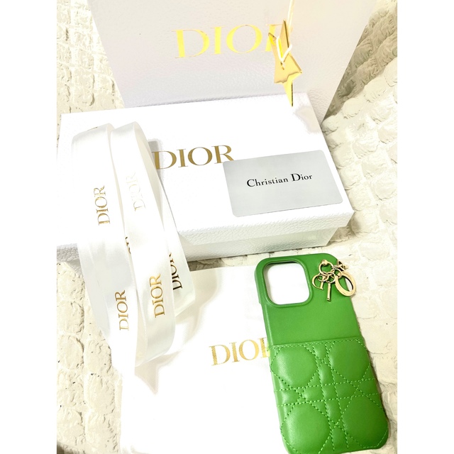 Christian Dior(クリスチャンディオール)のnyanpi♡様専用　LADY DIOR IPHONE 13 PROケース スマホ/家電/カメラのスマホアクセサリー(iPhoneケース)の商品写真
