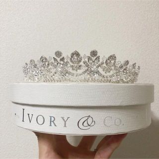 ヴェラウォン(Vera Wang)のivory&co Alexandraアイボリーアンドコー ティアラ(ヘッドドレス/ドレス)