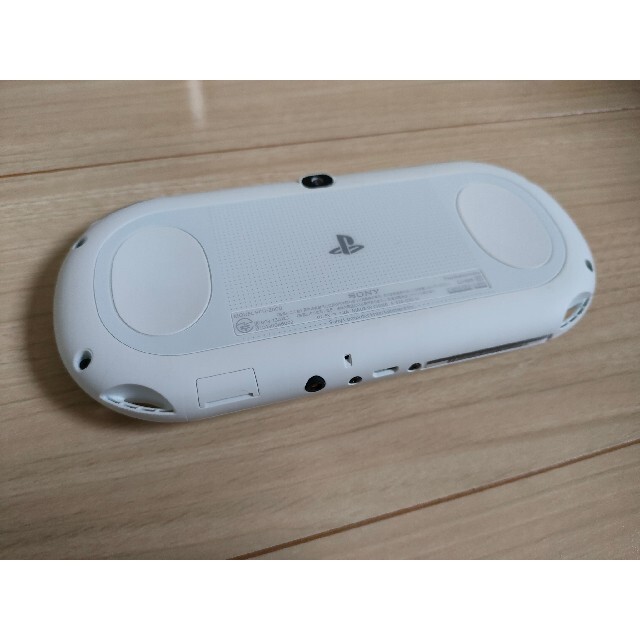 【即購入OK】PS Vita PCH-2000 グレイシャーホワイト【美品】 3