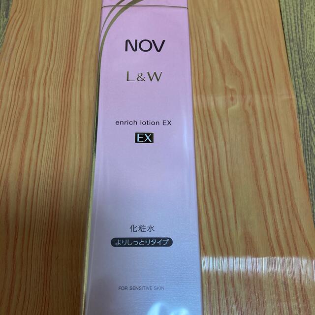 NOV(ノブ)のノブ　L＆W エンリッチローションEX 化粧水　よりしっとりタイプ120mL   コスメ/美容のスキンケア/基礎化粧品(化粧水/ローション)の商品写真