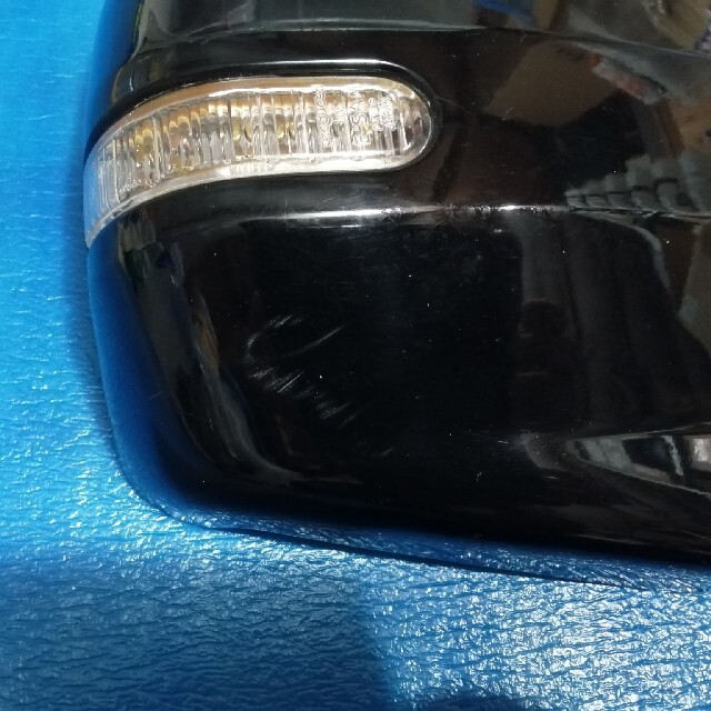 日産(ニッサン)の【中古】エルグランドE50用LEDウインカー付ミラーカバー 自動車/バイクの自動車(車種別パーツ)の商品写真