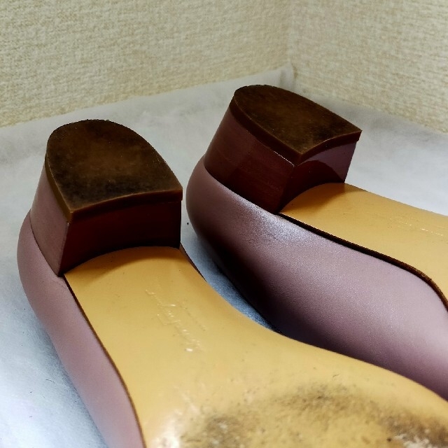Salvatore Ferragamo(サルヴァトーレフェラガモ)のフェラガモ　ヴァラ　パンプス レディースの靴/シューズ(ハイヒール/パンプス)の商品写真