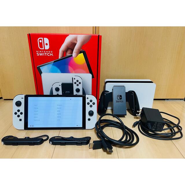 エンタメホビーNintendo Switch 有機ELモデル ホワイト 本体 スイッチ 保証付