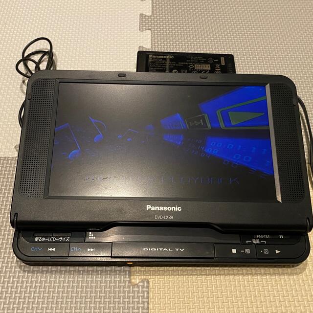 Panasonic(パナソニック)のパナソニック dvd-lx89 ポータブル　DVDプレイヤー　Panasonic スマホ/家電/カメラのテレビ/映像機器(DVDプレーヤー)の商品写真