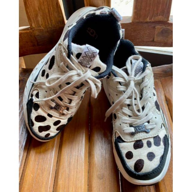 UGG(アグ)の完売しました。。。②✨24⇒24.5相当✨UGG✨CA805 DALMATIAN レディースの靴/シューズ(スニーカー)の商品写真