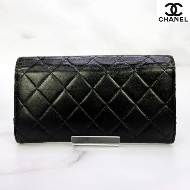 CHANEL(シャネル)の268　超美品　CHANEL　シャネル　ラムスキンマトラッセ　フラップ長財布　黒 レディースのファッション小物(財布)の商品写真