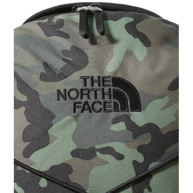 THE NORTH FACE(ザノースフェイス)のTHE NORTH FACEノースフェイス JESTER 28L カモフラージュ メンズのバッグ(バッグパック/リュック)の商品写真