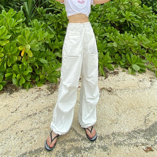 SLY - カーゴパンツ(白)の通販 by shop by polly|スライならラクマ SLY - カーゴパンツ(白)の通販 by shop by polly|スライならラクマ