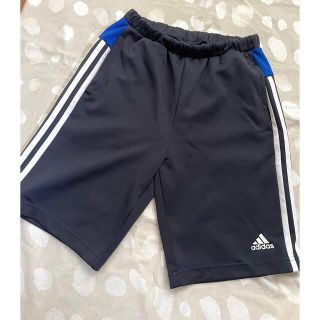 アディダス(adidas)のadidas ハーフパンツ　140(パンツ/スパッツ)