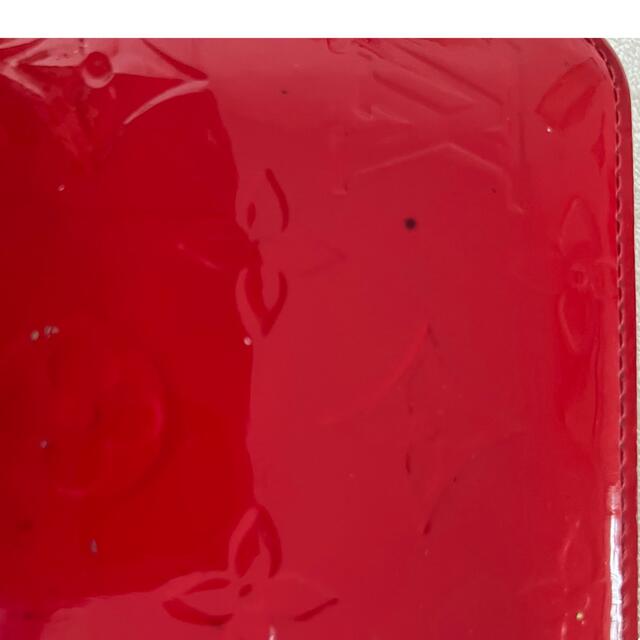 LOUIS VUITTON(ルイヴィトン)のヴィトン　ヴェルニ　赤色　長財布 レディースのファッション小物(財布)の商品写真