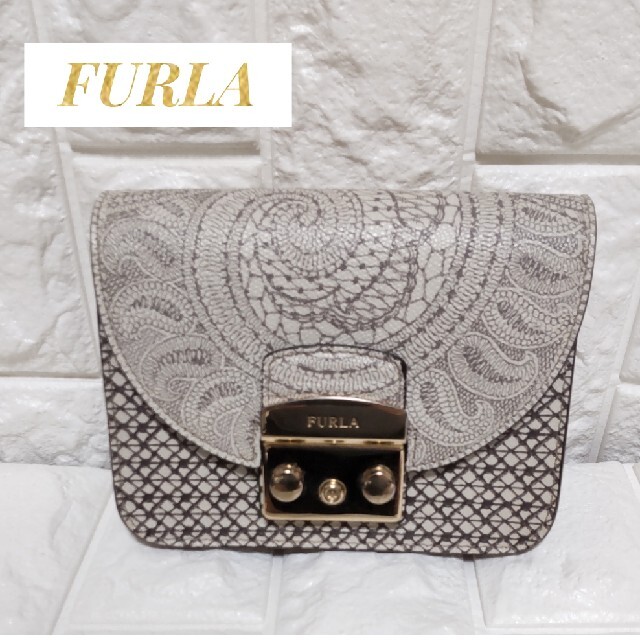 FURLA フルラ メトロポリス チェーンショルダーバッグ ペイズリ