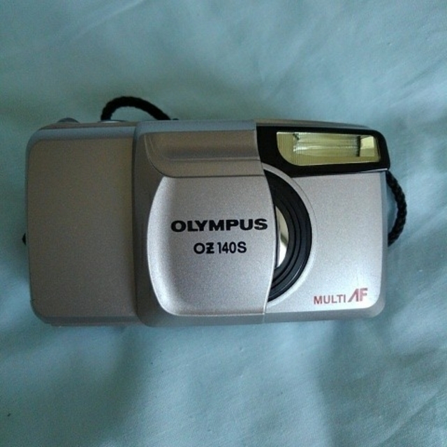 OLYMPUS(オリンパス)のオリンパス　フィルム　カメラ　2機 スマホ/家電/カメラのカメラ(フィルムカメラ)の商品写真