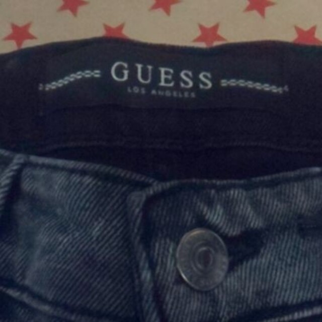 GUESS(ゲス)の新品GUESS ショートスリムパンツ メンズのパンツ(ショートパンツ)の商品写真