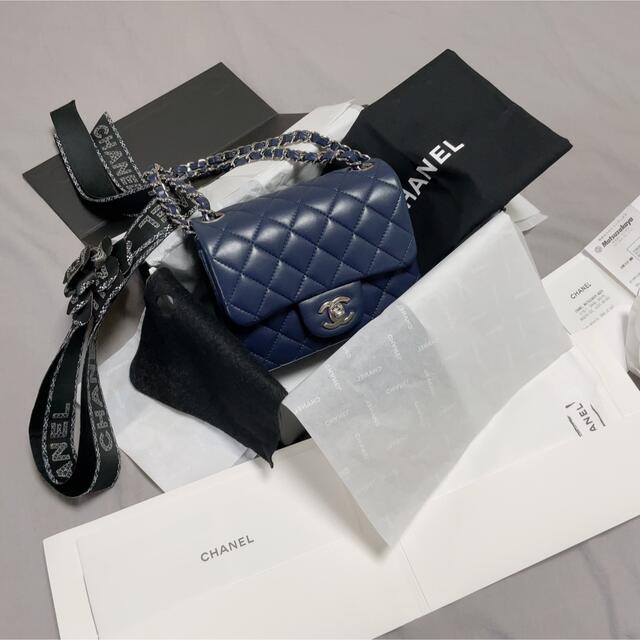 CHANEL(シャネル)のシャネル　ミニマトラッセ レディースのバッグ(ショルダーバッグ)の商品写真