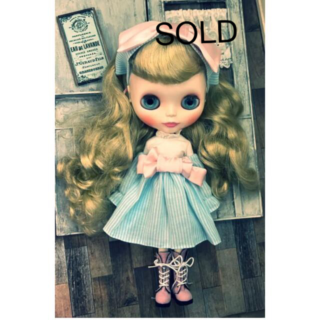 SOLD ♡ブライス　アイシードール　アウトフィット　ワンピースブライス