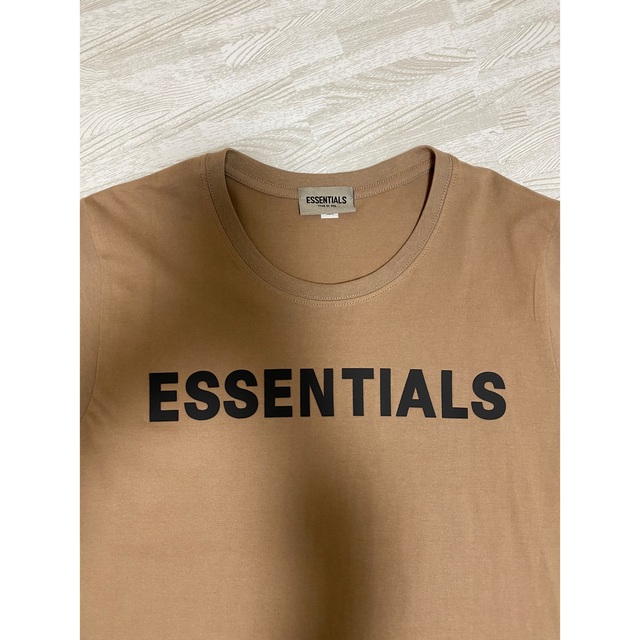 【新品、未使用】essential Tシャツ　メンズ　レディース レディースのトップス(Tシャツ(半袖/袖なし))の商品写真