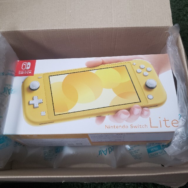 Nintendo Switch Lite イエロー