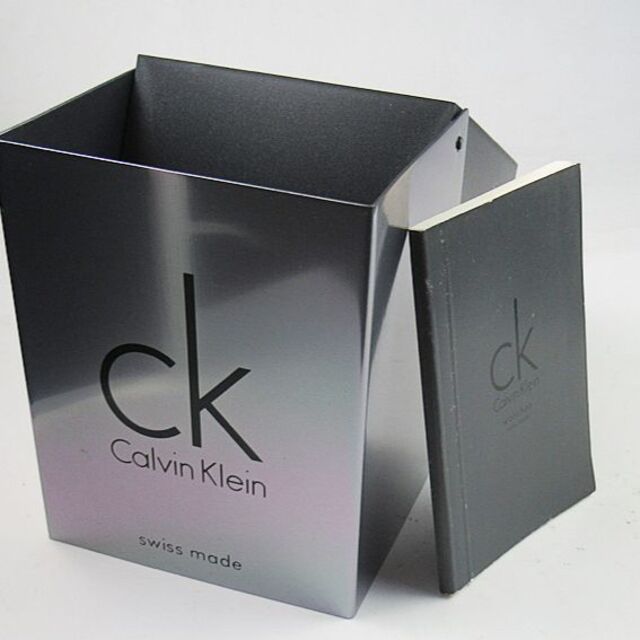 ck Calvin Klein(シーケーカルバンクライン)の新品☆Calvin Klein(カルバン クライン)・レディスクォーツ レディースのファッション小物(腕時計)の商品写真