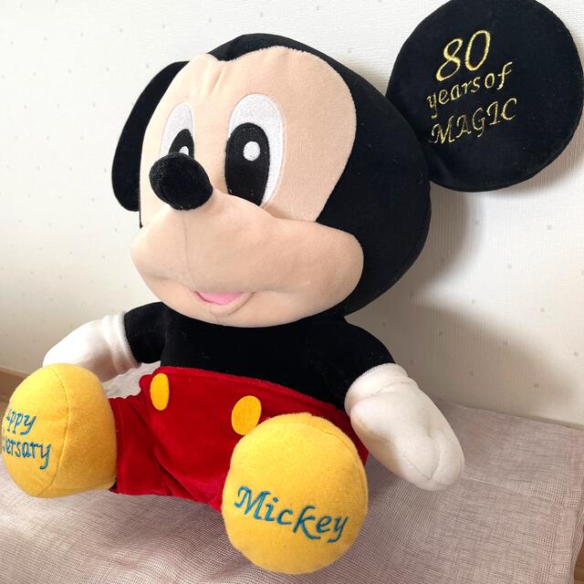 ミッキーマウス(ミッキーマウス)のミッキーマウス　80周年　ぬいぐるみ エンタメ/ホビーのおもちゃ/ぬいぐるみ(ぬいぐるみ)の商品写真