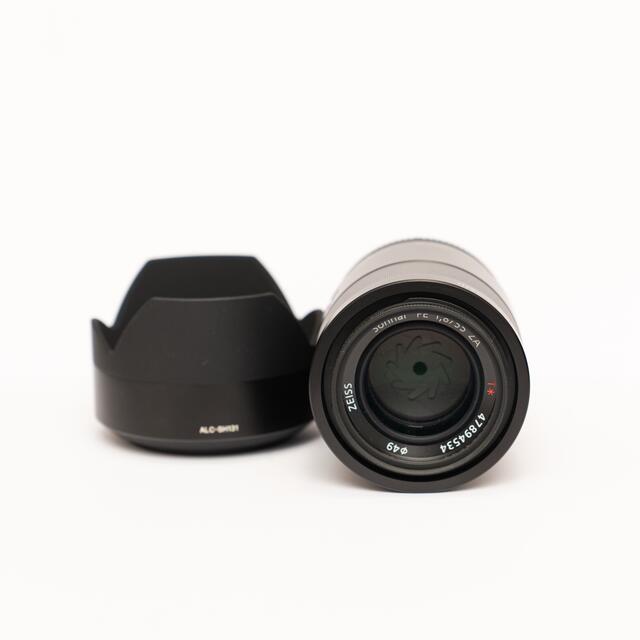 SONY(ソニー)のSonnar T* FE 55mm F1.8 ZA(SEL55F18Z)  スマホ/家電/カメラのカメラ(レンズ(単焦点))の商品写真