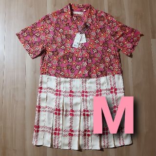 ユニクロ(UNIQLO)のユニクロ　マルニ　UNIQLO　MARNI　オープンカラープリーツワンピース(ひざ丈ワンピース)