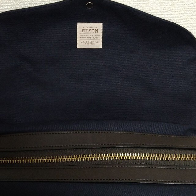 FILSON(フィルソン)のFILSON PADED COMPUTER BAG（70258） メンズのバッグ(ビジネスバッグ)の商品写真