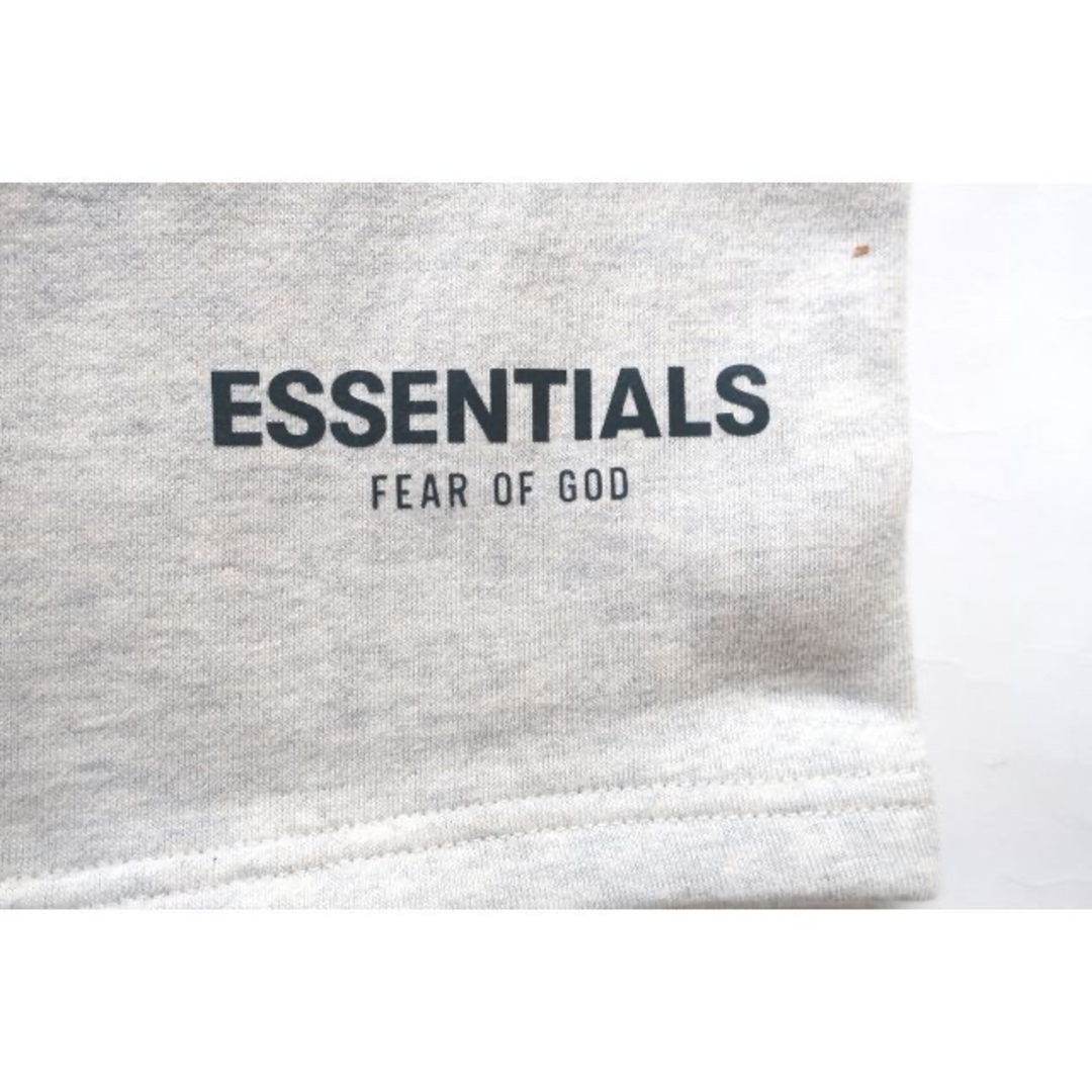 FEAR OF GOD(フィアオブゴッド)の(M)FOG Fear Of God Essentialsスウエットショーツ メンズのパンツ(ショートパンツ)の商品写真