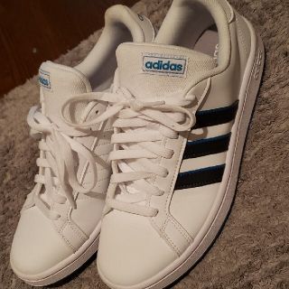 アディダス(adidas)のアディダススニーカー(スニーカー)