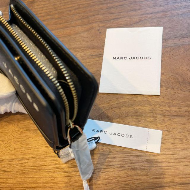 MARC JACOBS(マークジェイコブス)の◆新品◆MARC JACOBS マークジェイコブス 二つ折り財布 コンパクト レディースのファッション小物(財布)の商品写真