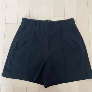 ザラ(ZARA)のZARA ハイウエストショートパンツ♡(ショートパンツ)