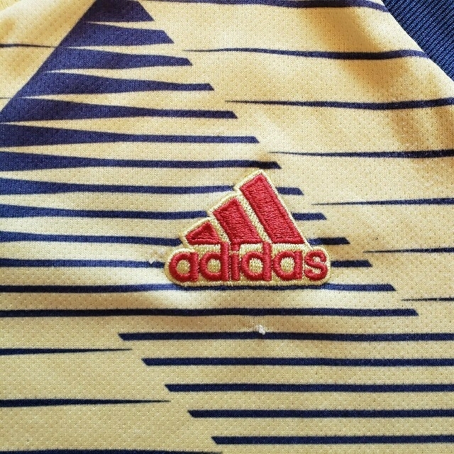 adidas(アディダス)の半袖　adidas　140cm キッズ/ベビー/マタニティのキッズ服男の子用(90cm~)(Tシャツ/カットソー)の商品写真