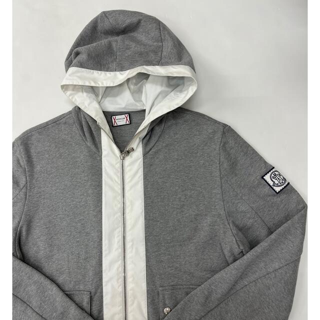 MONCLER(モンクレール)の美品 モンクレール ガムブルー パーカー サイズM メンズのトップス(パーカー)の商品写真