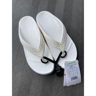 クロックス(crocs)のクロックス　ビーサン　白(ビーチサンダル)