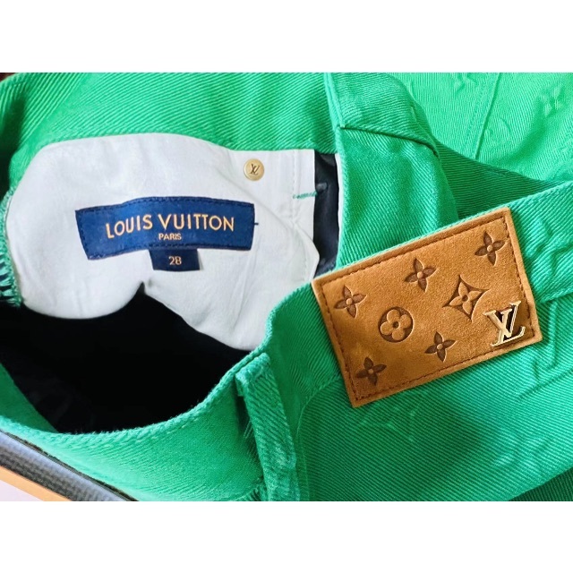 LOUIS VUITTON(ルイヴィトン)のLouis Vuitton モノグラム ワーク デニム パンツ28 緑 メンズのパンツ(ワークパンツ/カーゴパンツ)の商品写真